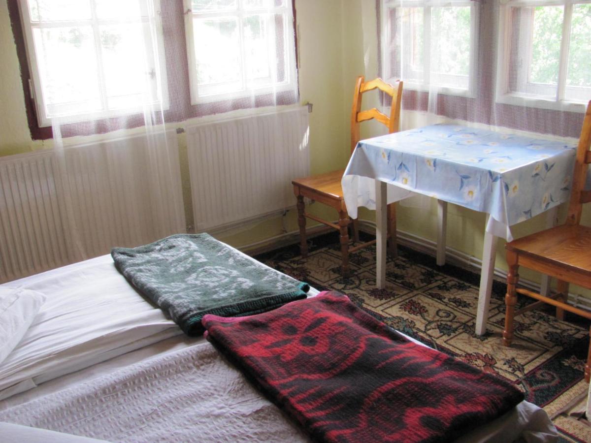 Antonia Hotel Бъйле Тушнад Екстериор снимка