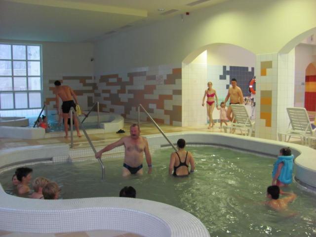 Antonia Hotel Бъйле Тушнад Екстериор снимка